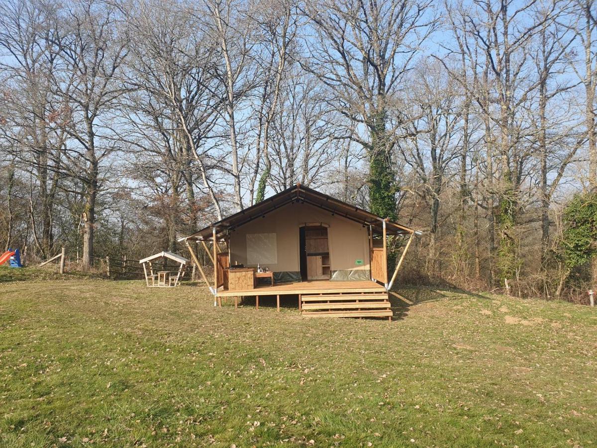 Luxury Safari Tents At Moulin Du Pommier Glamping & Camping Saulgond Exterior foto
