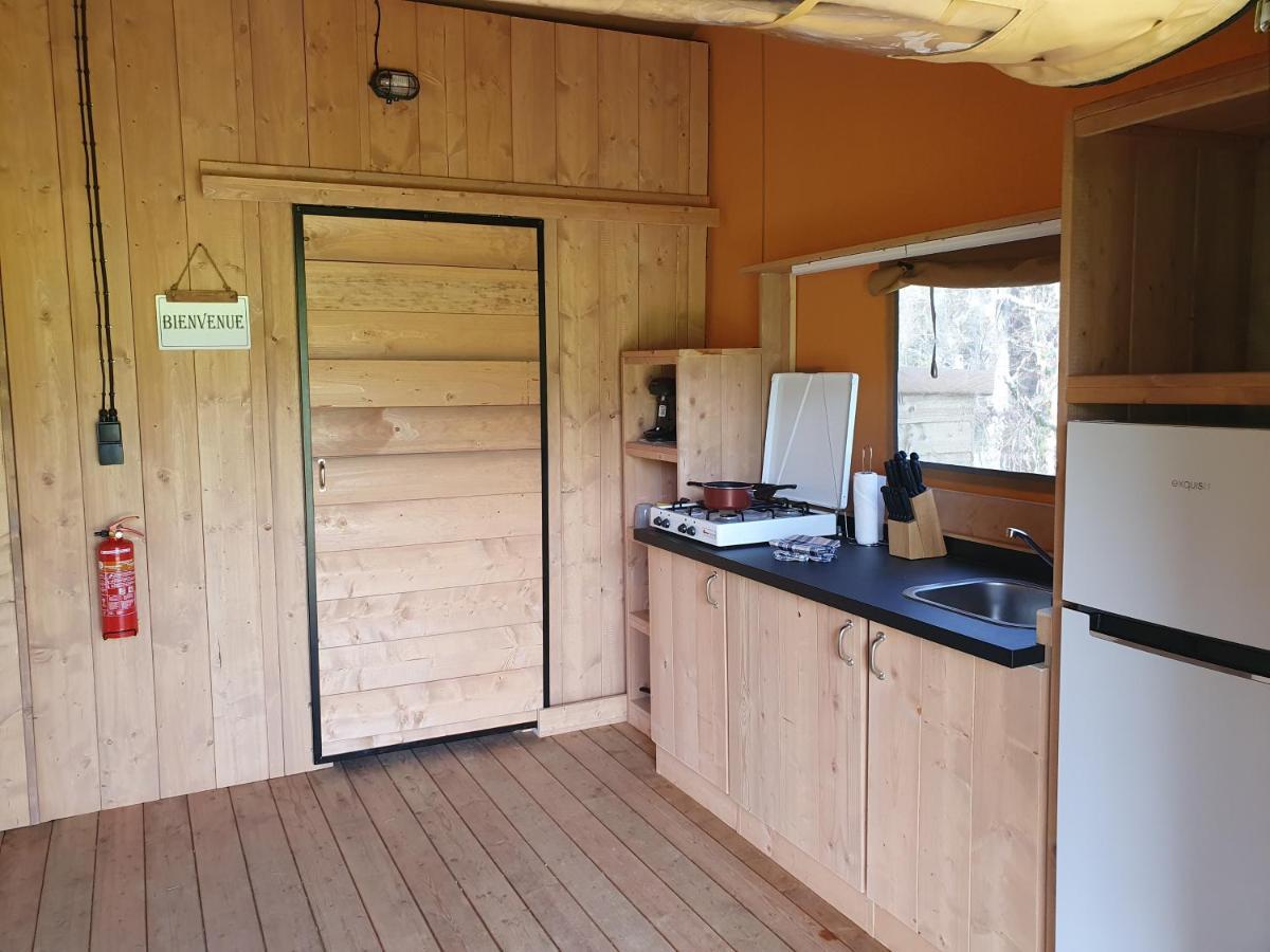 Luxury Safari Tents At Moulin Du Pommier Glamping & Camping Saulgond Exterior foto