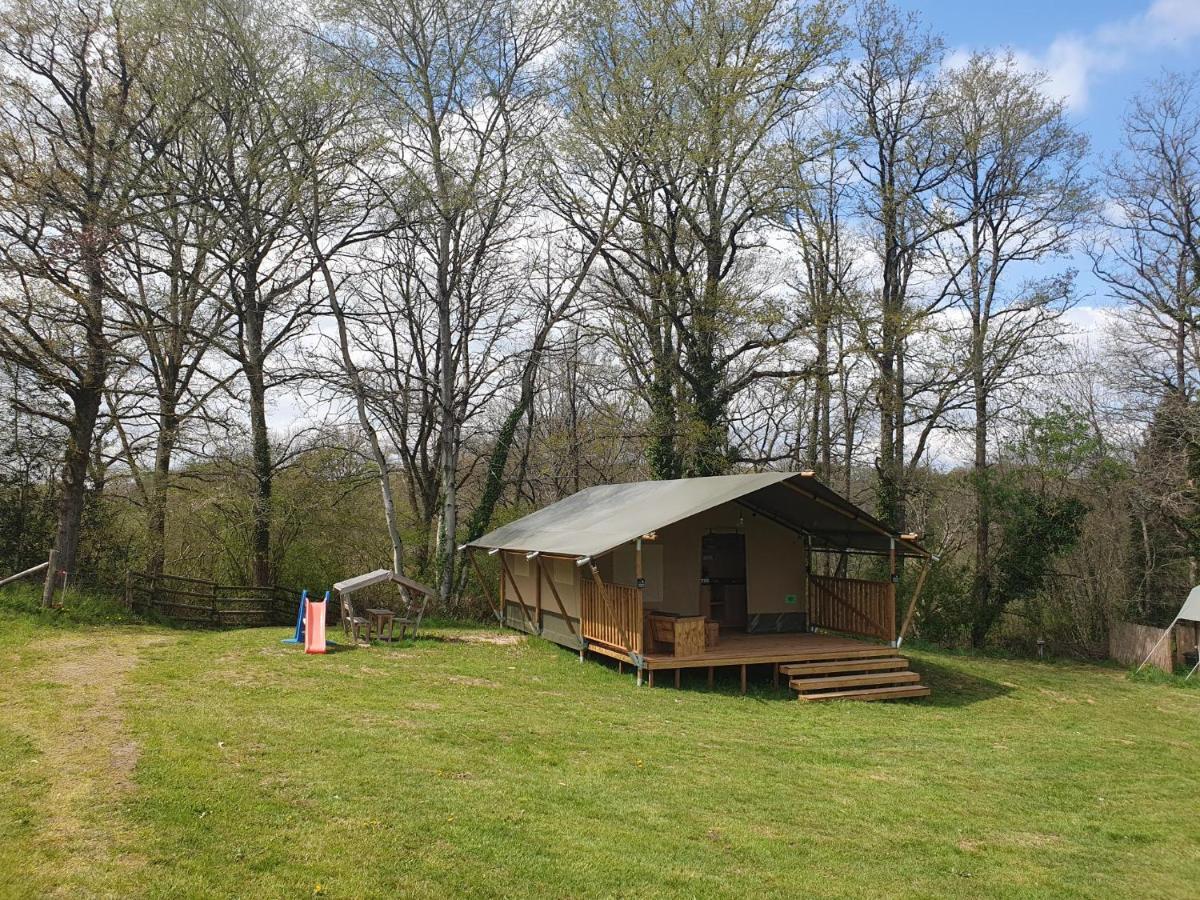Luxury Safari Tents At Moulin Du Pommier Glamping & Camping Saulgond Exterior foto