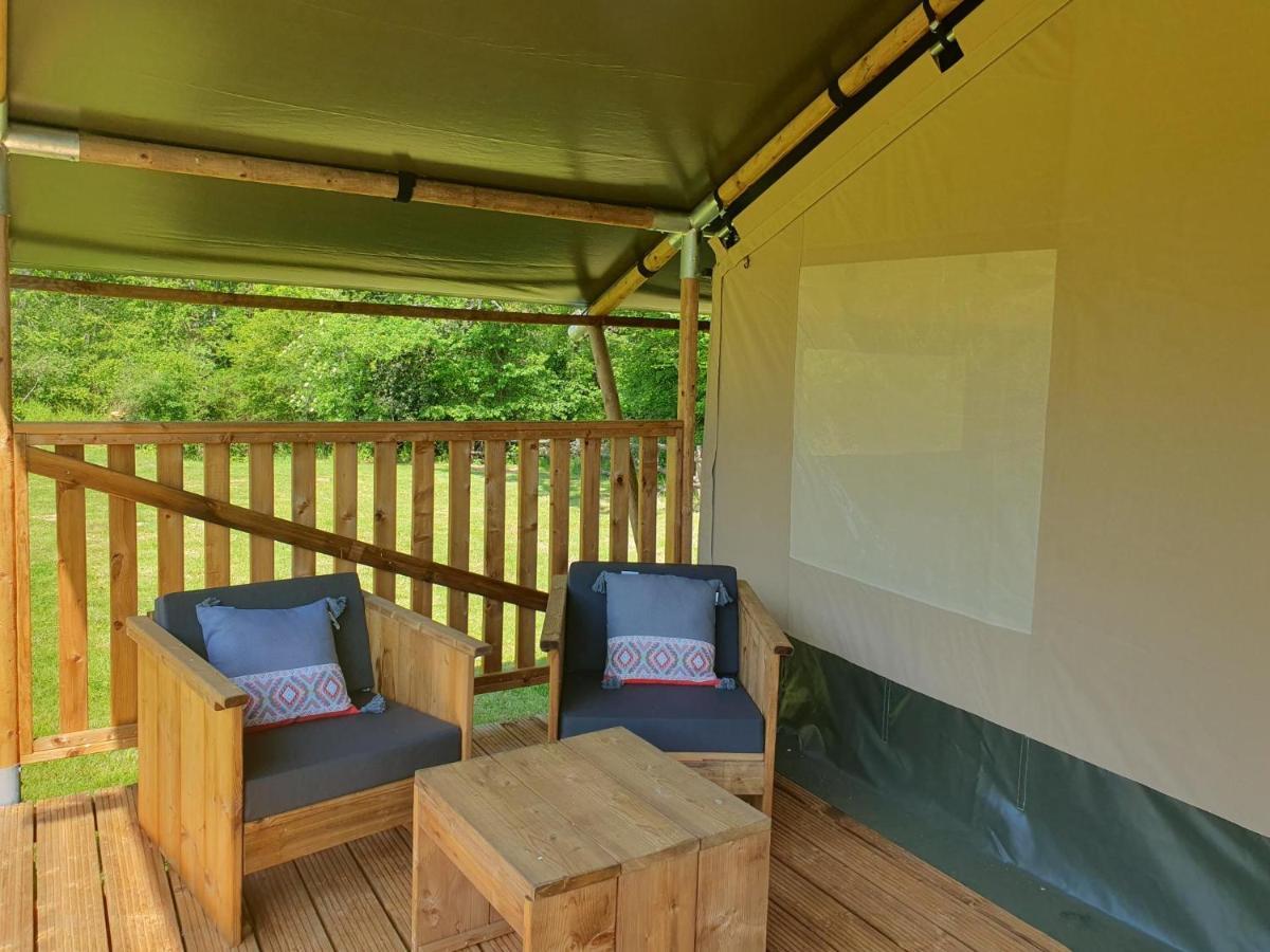 Luxury Safari Tents At Moulin Du Pommier Glamping & Camping Saulgond Exterior foto